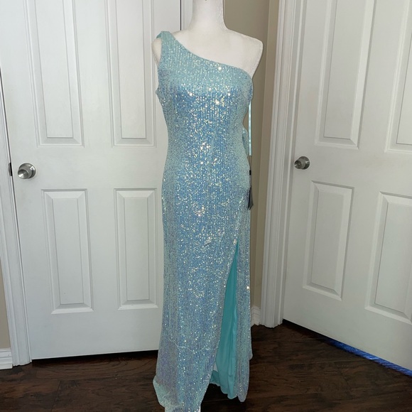 IEENA FOR MAC DUGGAL MINT GREEN FULL SEQUIN FORMAL DRESS SZ 4 NWT - Picture 1 of 6